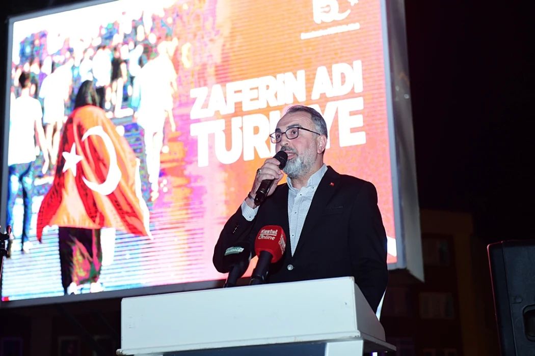 Başkan Erol: "Bu Millet, Vatan Söz Konusu Olduğunda Destan Yazar"