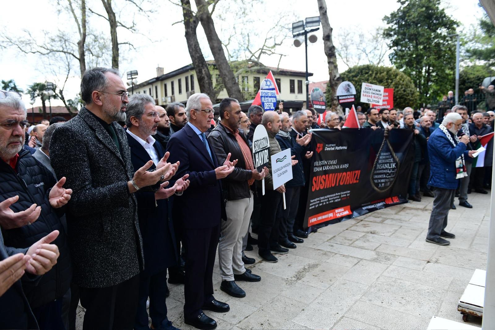 Bursa Ulu Camii’nde, Filistin için yükselen vicdan çağrısına ortak olduk